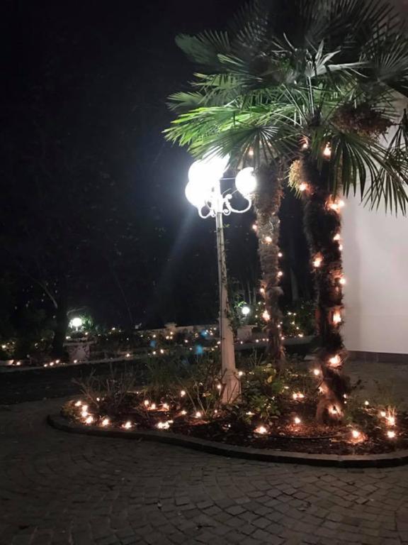 Hotel Ristorante La Grotta Castiglione Delle Stiviere Dış mekan fotoğraf