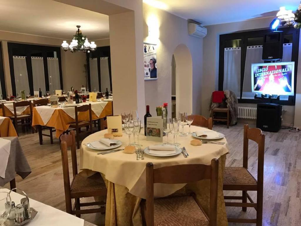 Hotel Ristorante La Grotta Castiglione Delle Stiviere Dış mekan fotoğraf
