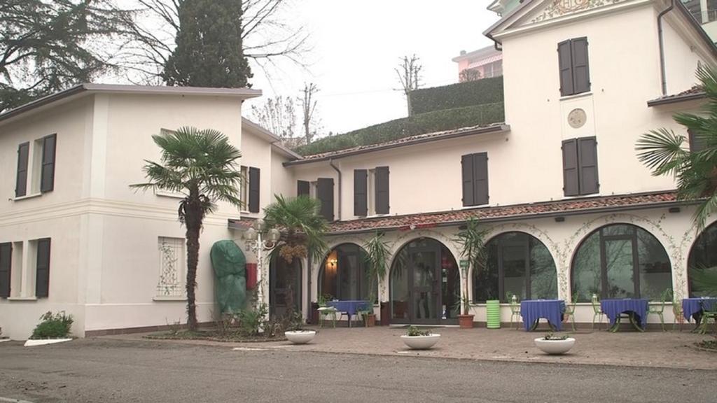 Hotel Ristorante La Grotta Castiglione Delle Stiviere Dış mekan fotoğraf